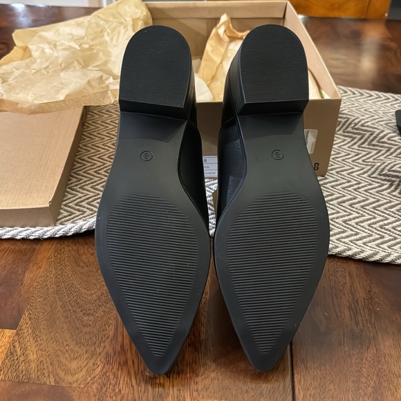 Design Lab Black Shoes - Picture 5 of 9